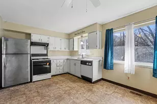 341 Algonquin St, Battle Creek, MI 49037 - Photo 9