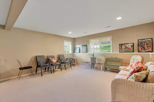 8905 N Clearwater Dr, Zeeland, MI 49464 - Photo 43