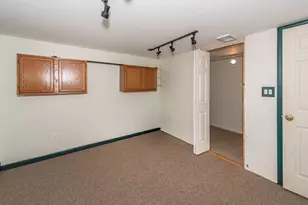 467 Douglas St, Ypsilanti, MI 48197 - Photo 47