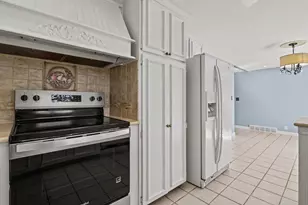 244 Downey Dr, Benton Harbor, MI 49022 - Photo 7