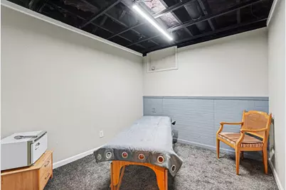 2015 Kalamazoo Avenue SE, Grand Rapids, MI 49507 - Photo 9