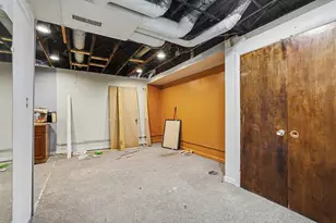 2015 Kalamazoo Ave SE, Grand Rapids, MI 49507 - Photo 17