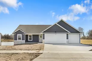 11923 Everett Ave, Allendale, MI 49401 - Photo 1