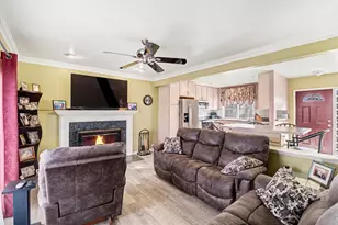 31141 Morgan Dr, Warren, MI 48088 - Photo 3