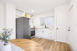 1013 Trimble Ave, Kalamazoo, MI 49048 - Photo 5