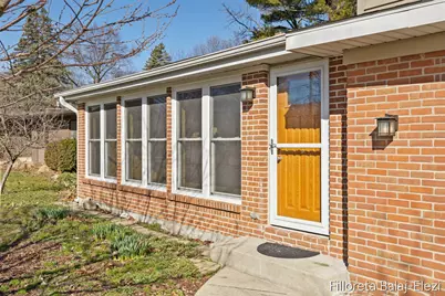 5023 Creekview Drive SE, Grand Rapids, MI 49508 - Photo 3