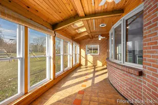 5023 Creekview Dr SE, Grand Rapids, MI 49508 - Photo 5