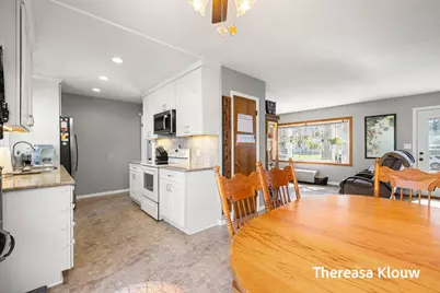 15701 Charles Court, Grand Haven, MI 49417 - Photo 5