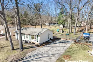 15701 Charles Ct, Grand Haven, MI 49417 - Photo 37