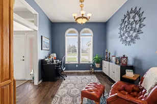 938 Mid Bluff Dr, Zeeland, MI 49464 - Photo 11