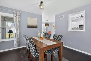 2018 W Coachlight Dr, Jackson, MI 49201 - Photo 11