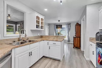 2018 W Coachlight Drive, Jackson, MI 49201 - Photo 15