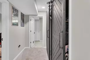 2018 W Coachlight Dr, Jackson, MI 49201 - Photo 39