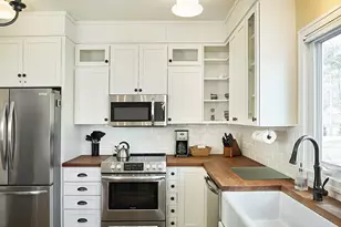 2057 Lake St, Holland, MI 49424 - Photo 7