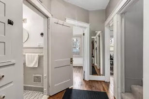 52 Devonshire Rd, Pleasant Ridge, MI 48069 - Photo 13