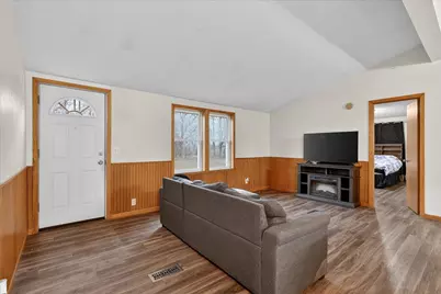 9300 E Hillis Road, Vestaburg, MI 48891 - Photo 5