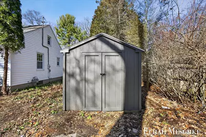 2526 Pennsylvania Avenue, Muskegon, MI 49445 - Photo 37