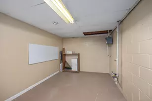 4665 Westshire Dr NW, Comstock Park, MI 49321 - Photo 15