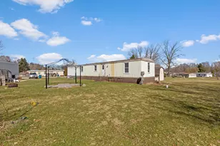 8779 Country View Dr NW, Sparta, MI 49345 - Photo 17
