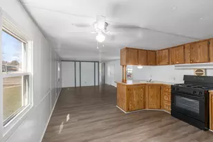 8779 Country View Dr NW, Sparta, MI 49345 - Photo 9