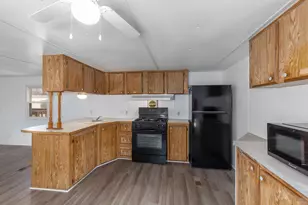 8779 Country View Dr NW, Sparta, MI 49345 - Photo 7