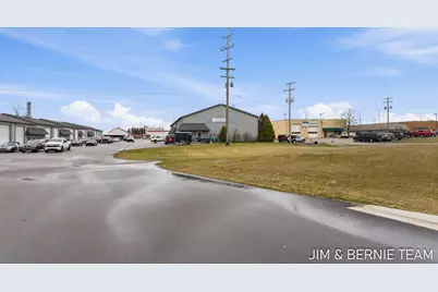 11322 E Lakewood Boulevard, Holland, MI 49424 - Photo 33