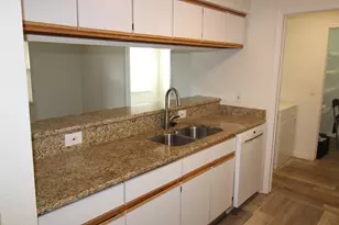 1411 Heatherwood Ln, Ann Arbor, MI 48108 - Photo 7