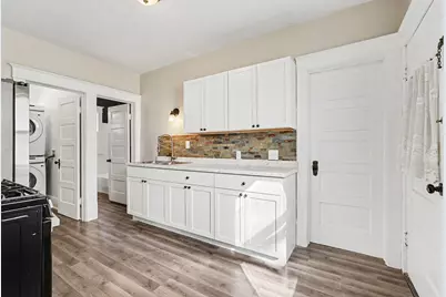 892 W Forest Avenue, Muskegon, MI 49441 - Photo 9