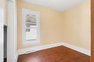 892 W Forest Ave, Muskegon, MI 49441 - Photo 15