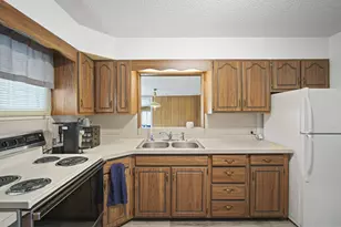 1905 W Franklin St, Jackson, MI 49203 - Photo 7