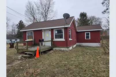 214 E Walnut Street, Albion, MI 49224 - Photo 1