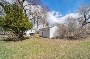 1811 Lewis St, Jackson, MI 49203 - Photo 29