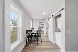 1811 Lewis St, Jackson, MI 49203 - Photo 9