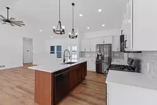 4909 Schmitz Ct, Adrian, MI 49221 - Photo 9