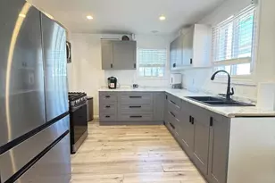 610 Western St, Inkster, MI 48141 - Photo 7