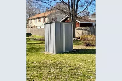 518 Earl Court, Niles, MI 49120 - Photo 7