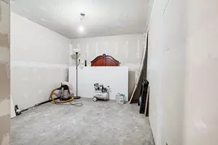 6138 Peregrine Trail, Kalamazoo, MI 49009 - Photo 19