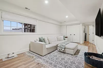 770 Brownwood Avenue NW, Grand Rapids, MI 49504 - Photo 25