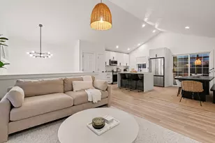 770 Brownwood Ave NW, Grand Rapids, MI 49504 - Photo 5