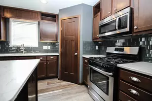 7237 White Oak Cir, Portage, MI 49002 - Photo 11