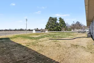 27667 Northland Dr, Sturgis, MI 49091 - Photo 25