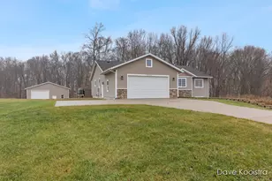 3905 Sunset View, Wayland, MI 49348 - Photo 5