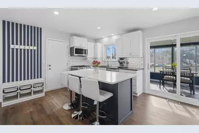 283 Shamrock Street, Novi, MI 48377 - Photo 7