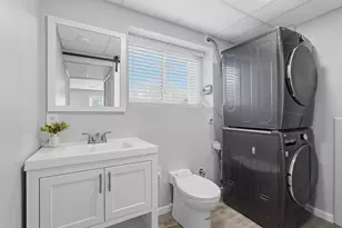 283 Shamrock St, Novi, MI 48377 - Photo 27