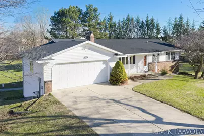 260 Vine Street SE, Caledonia, MI 49316 - Photo 1