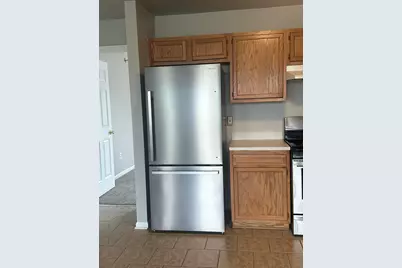 1426 Crimson Way, Walled Lake, MI 48390 - Photo 5