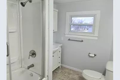 406 E McDevitt Avenue, Jackson, MI 49203 - Photo 15