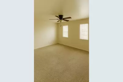 42840 Driftwood Drive, Sterling Heights, MI 48313 - Photo 11