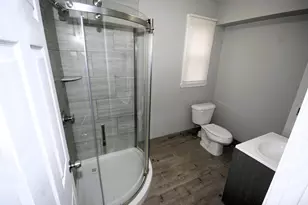 1872 Champaign Rd, Lincoln Park, MI 48146 - Photo 9