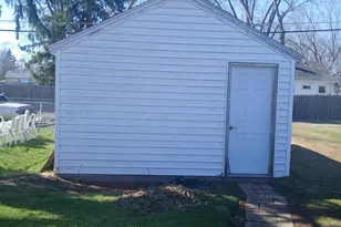 1086 Union Ave, Benton Harbor, MI 49022 - Photo 3